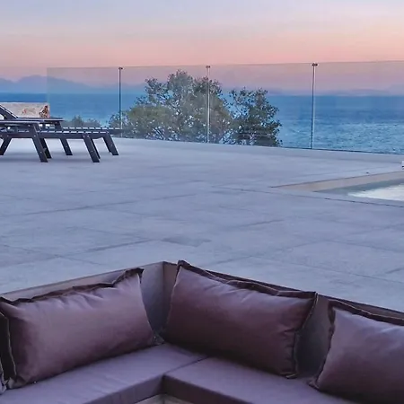 Aquaterra Luxurious Seafront Kefalonia Skala 빌라 Annináta