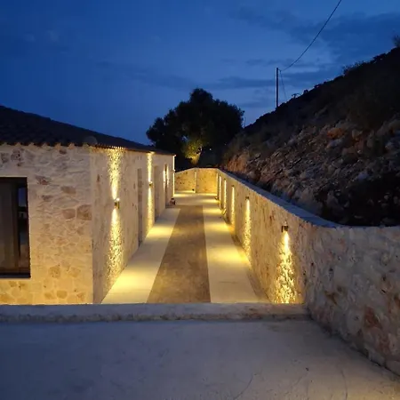 빌라 Aquaterra Luxurious Seafront Kefalonia Skala