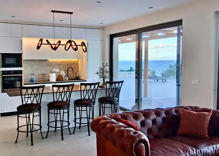 Aquaterra Luxurious Seafront Kefalonia Skala Villa *