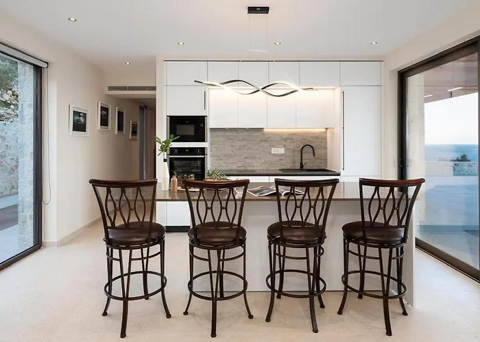 Aquaterra Luxurious Seafront Kefalonia Skala